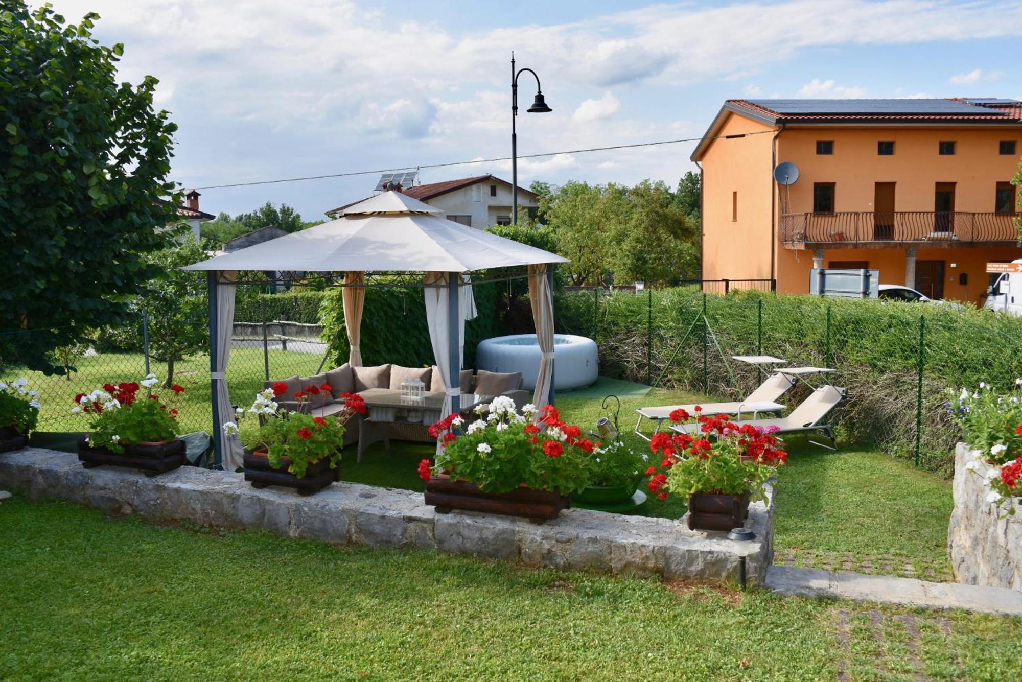 Al Vecchio Glicine Bed and Breakfast Gábria Exteriör bild